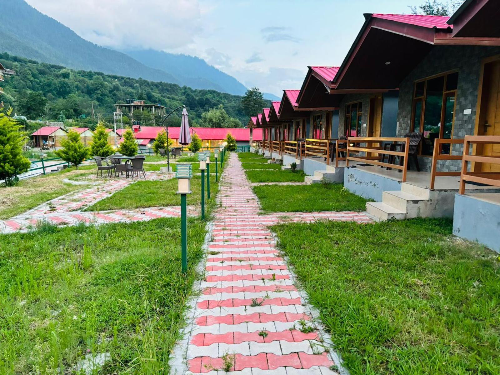 Shivalaya Retreat - A River Side Resort - Manali (Himachal Pradesh) — Photos 1