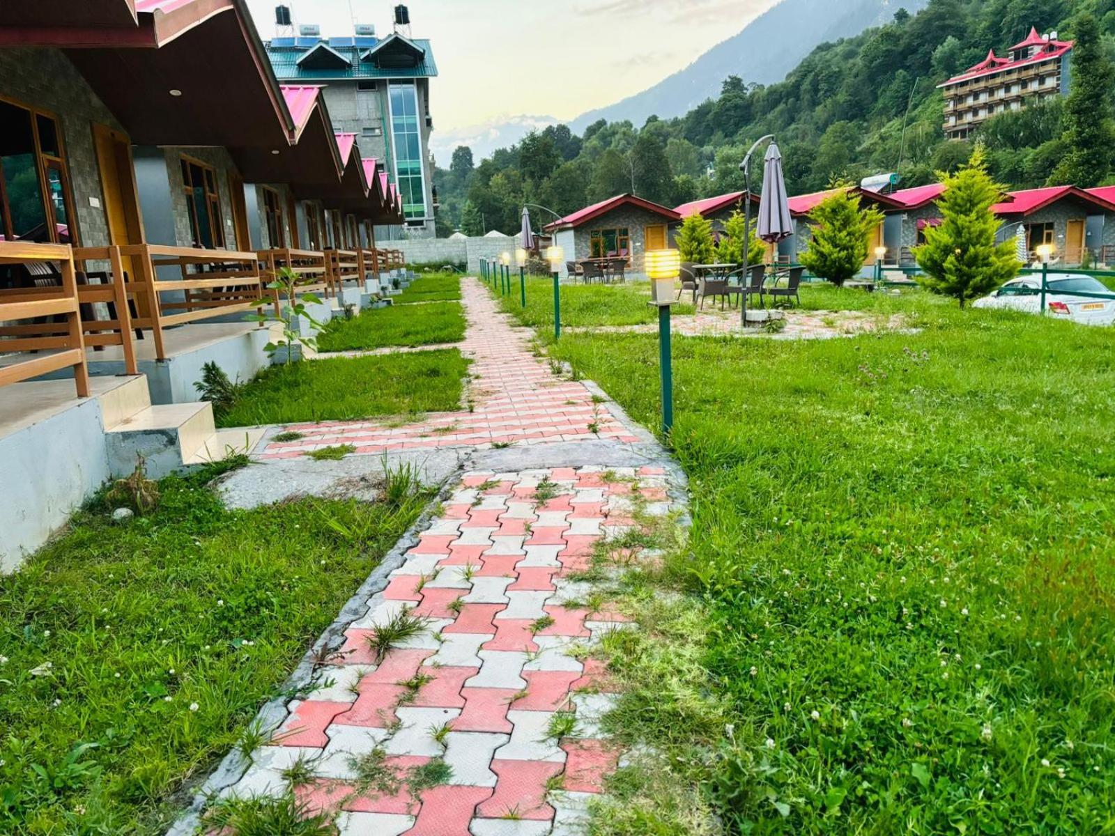 Shivalaya Retreat - A River Side Resort - Manali (Himachal Pradesh), Manali